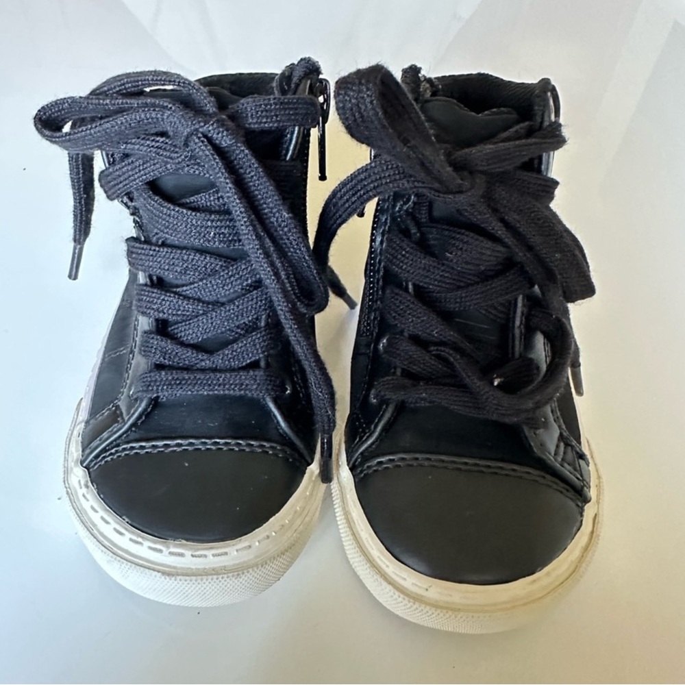 🛍️SALE🛍️ GAP Kids Black High-Top Sneakers - Picture 4 of 4